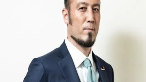 魏璟茗爆冷击败蒯曼：17岁新星势头强劲，赛场表现令人称奇